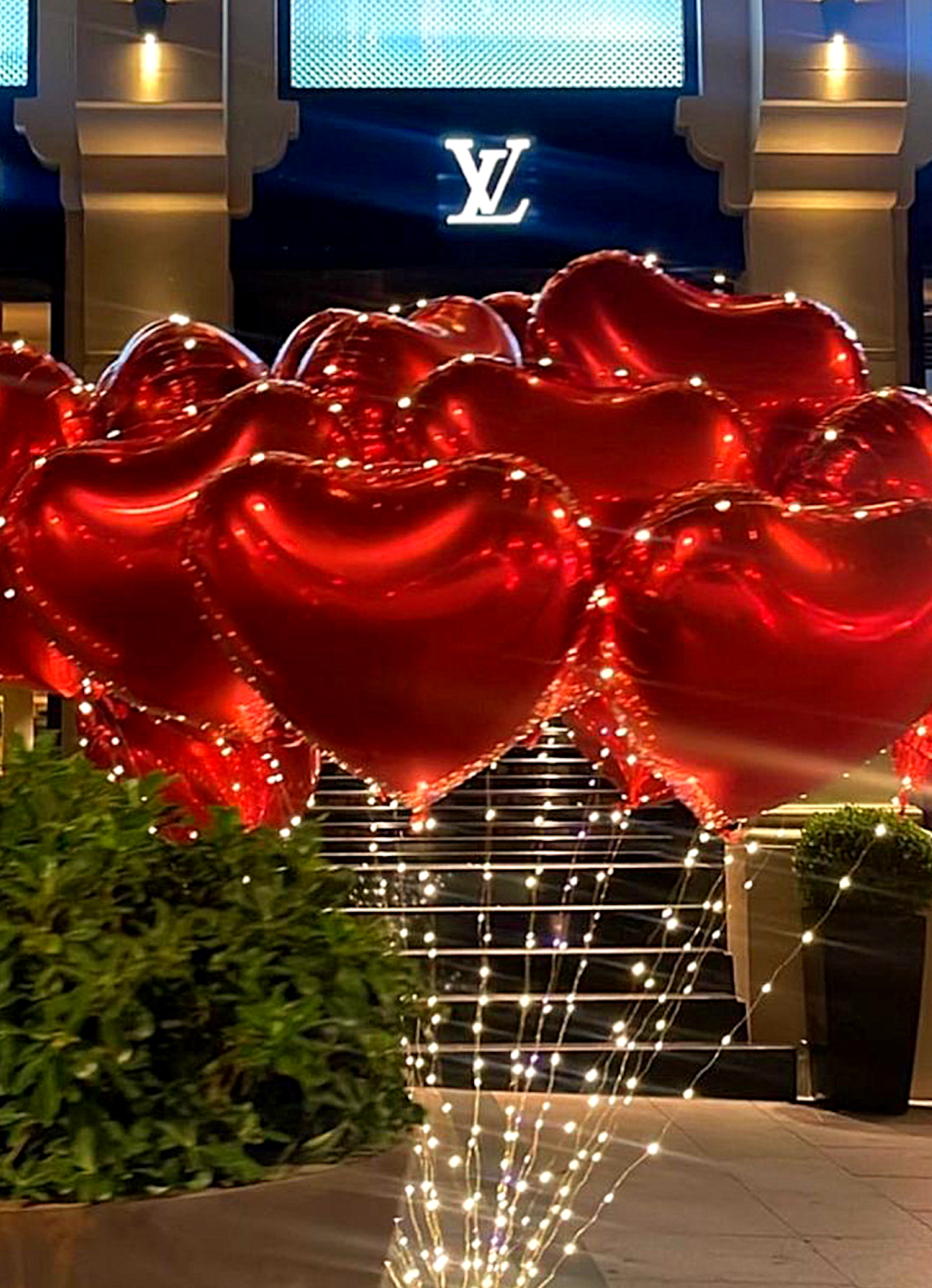 BASHES. Balloon BASHES. Luminous Love Balloon