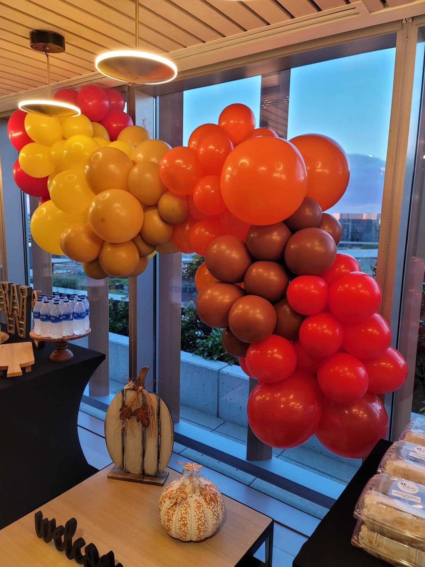 BASHES. Balloon BASHES. Organic Balloon Garland