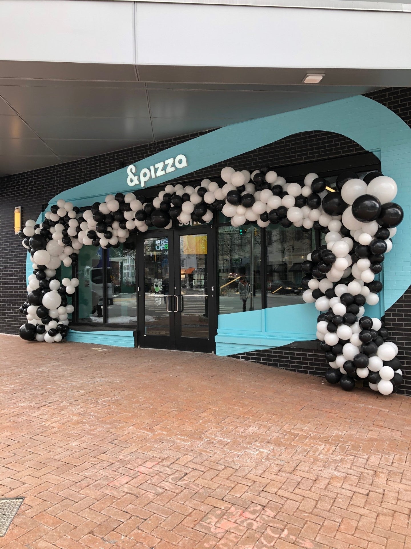 BASHES. Balloon BASHES. Organic Balloon Garland