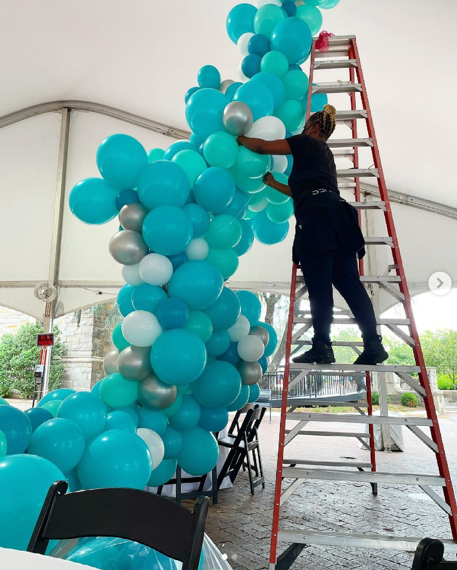 BASHES. Balloon BASHES. Organic Balloon Garland