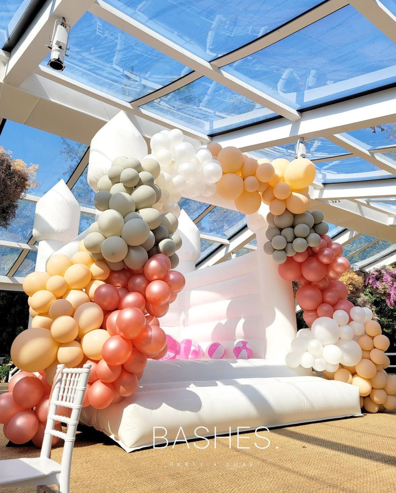 BASHES. Balloon BASHES. Organic Balloon Garland