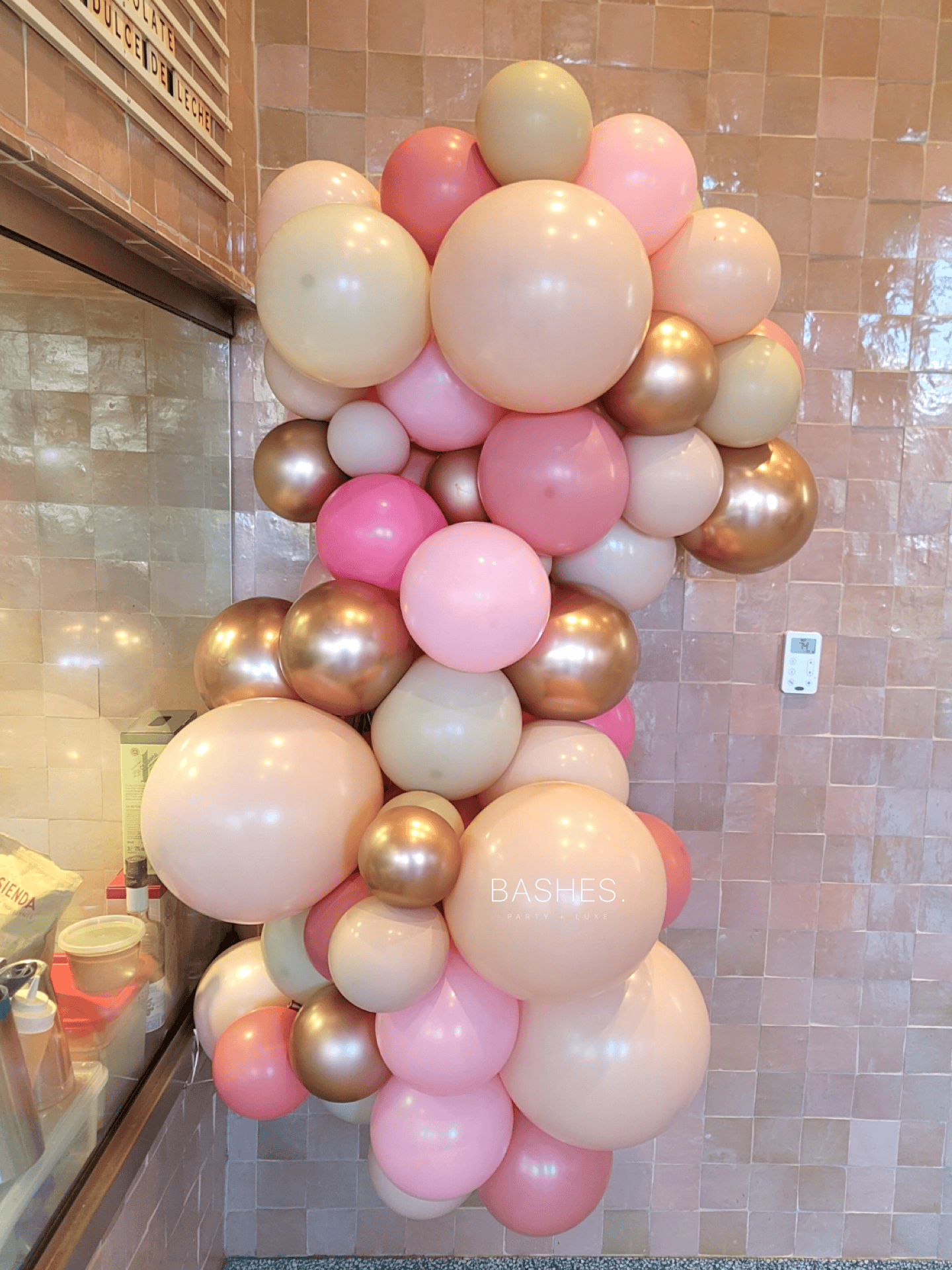 BASHES. Balloon Set BASHES. Organic Balloon Garlands
