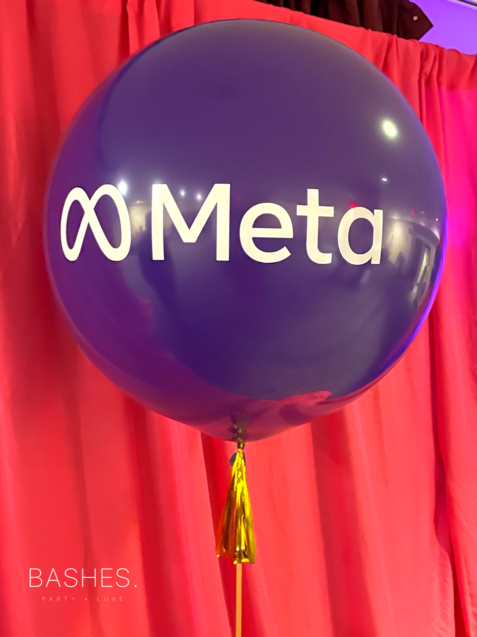 BASHES. Balloon Signature Oversized Logo Balloon